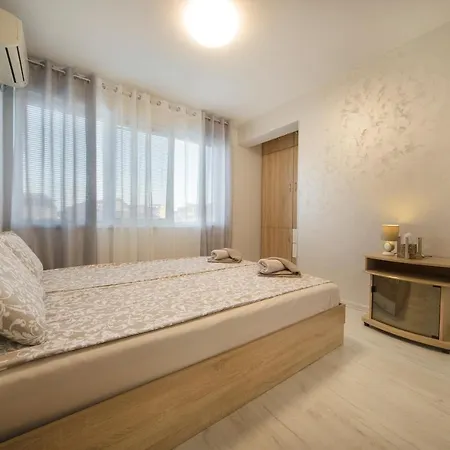 Old Town Apartment